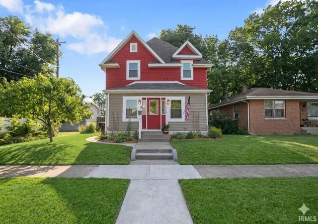 Homes for sale in South Bend, IN | 916 S 35th St, South Bend, IN 46615 | MLS# 202626494