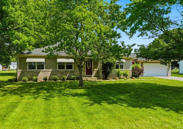 4th image of 1802 Gillmore Dr, Fort Wayne, IN 46818 | MLS# 202626499
