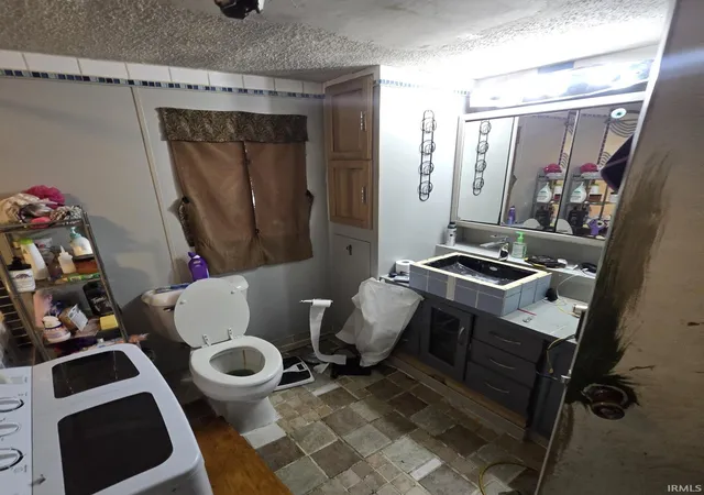 Photo 3 of Sale Pending at 50 Ems B4 Ln, Leesburg, IN 46538 | MLS# 202626501 | Listing updated on 2026-07-28