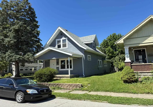 Photo 2 of Sale Pending at 815 N Courtland Ave, Kokomo, IN 46901 | MLS# 202626521 | Listing updated on 2026-07-16