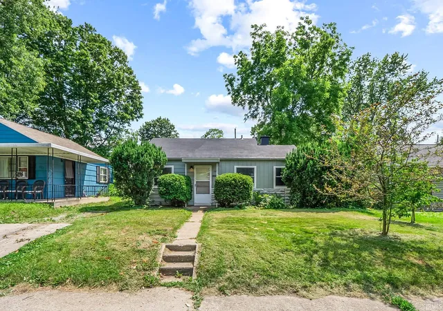 Photo 1 of Sale Pending at 1327 Fay Dr, Fort Wayne, IN 46807 | MLS# 202626526 | Listing updated on 2026-07-10