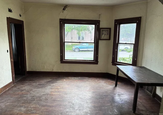 5th image of 502 N Jefferson St, Hartford City, IN 47348 | MLS# 202626529