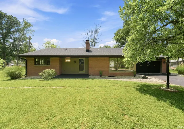 Photo 1 of Manufactured home for sale at 611 N Kylewood Dr, Muncie, IN 47304 | MLS# 202626543 | Listing updated on 2026-07-23