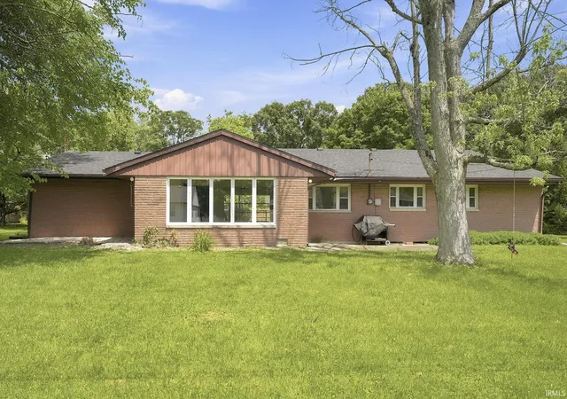 Photo 3 of Manufactured home for sale at 611 N Kylewood Dr, Muncie, IN 47304 | MLS# 202626543 | Listing updated on 2026-07-23