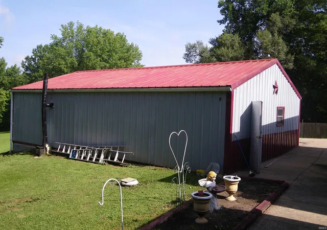 Photo 3 of Manufactured home for sale at 6640 Stucki Dr, Evansville, IN 47710 | MLS# 202626550 | Listing updated on 2026-09-16