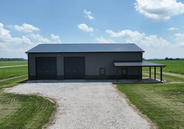 Homes for sale in Monticello, IN | 175 N 725 East Xrds, Monticello, IN 47960 | MLS# 202626566