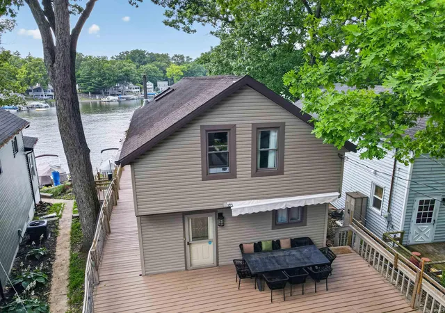 Homes for sale in Rome City, IN | 824 Lakeside Cir, Rome City, IN 46784 | MLS# 202626592