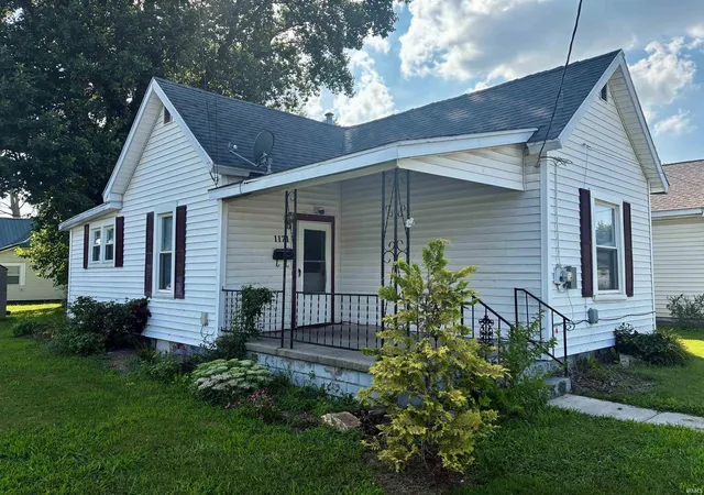 Photo 2 of Sale Pending at 1171 Dewolf St, Vincennes, IN 47591 | MLS# 202626603 | Listing updated on 2026-07-31