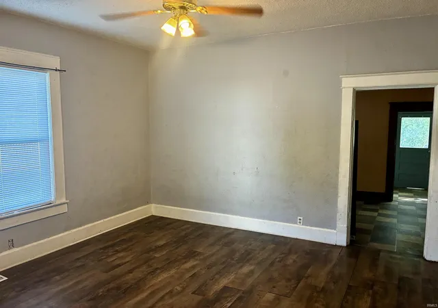 Photo 3 of Sale Pending at 1171 Dewolf St, Vincennes, IN 47591 | MLS# 202626603 | Listing updated on 2026-07-31