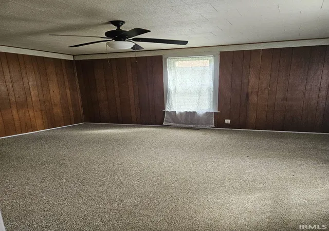4th image of 319 W Vine St, Mitchell, IN 47446 | MLS# 202626604