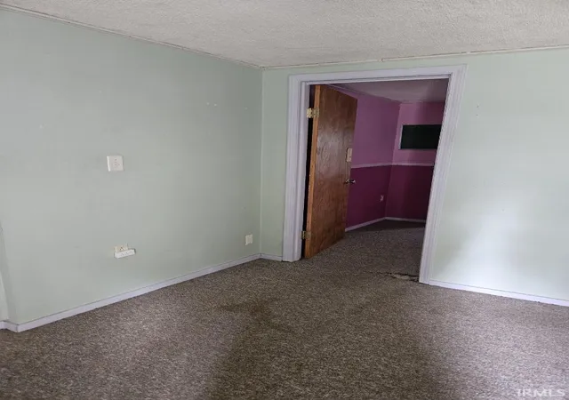 7th image of 319 W Vine St, Mitchell, IN 47446 | MLS# 202626604