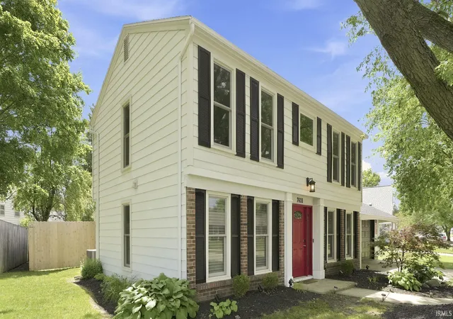 Photo 3 of Sale Pending at 7608 Hope Farm Rd, Fort Wayne, IN 46815 | MLS# 202626637 | Listing updated on 2026-07-05