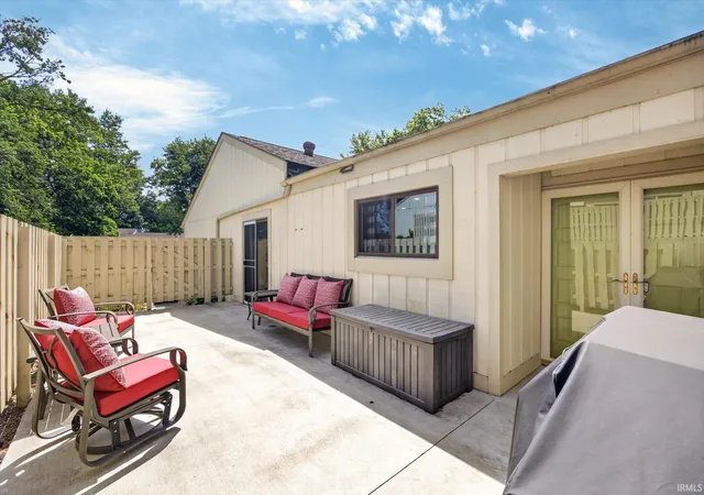 3rd image of 9126 S Greenridge Ln, Bloomington, IN 47401 | MLS# 202626643