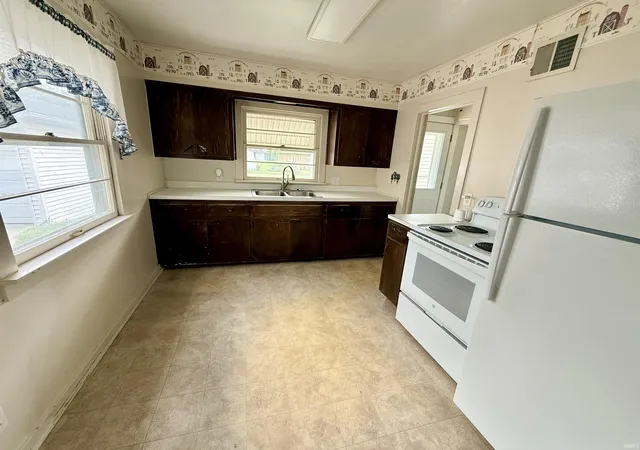 Photo 3 of Sale Pending at 1063 Russell St, Decatur, IN 46733 | MLS# 202626644 | Listing updated on 2026-07-10