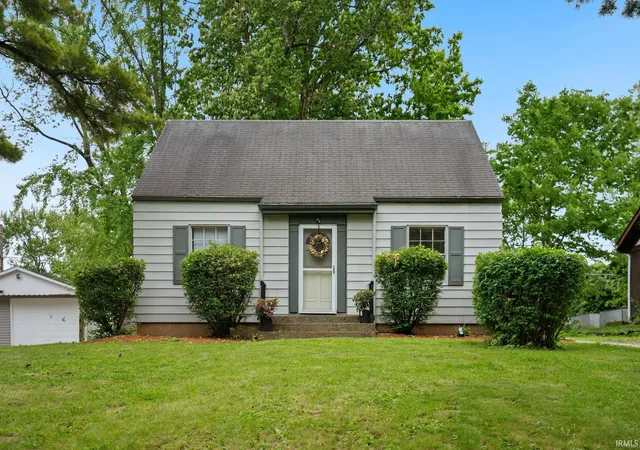 Photo 2 of Sale Pending at 709 Mildred Ave, Fort Wayne, IN 46808 | MLS# 202626646 | Listing updated on 2026-07-07