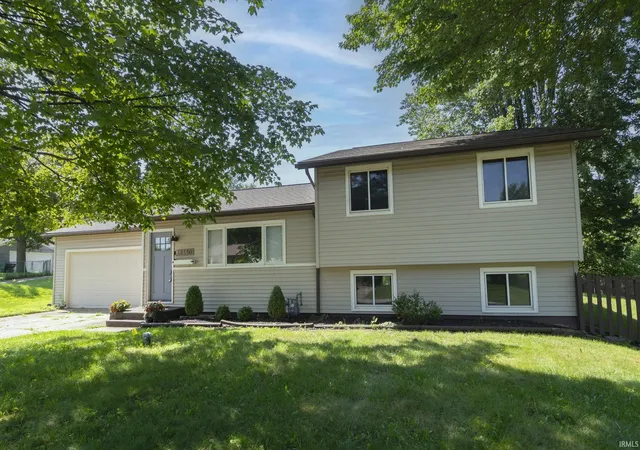 Manufactured home for sale at 18140 Brightlingsea Pl, South Bend, IN 46637-4415 | MLS# 202626649