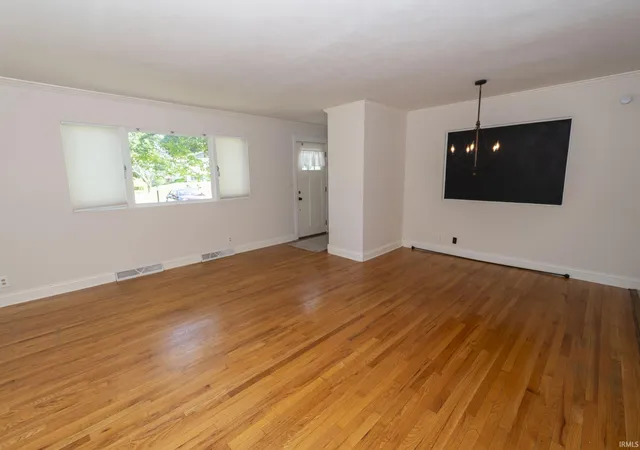Photo 4 of Manufactured home for sale at 18140 Brightlingsea Pl, South Bend, IN 46637 | MLS# 202626649 | Listing updated on 2026-09-19