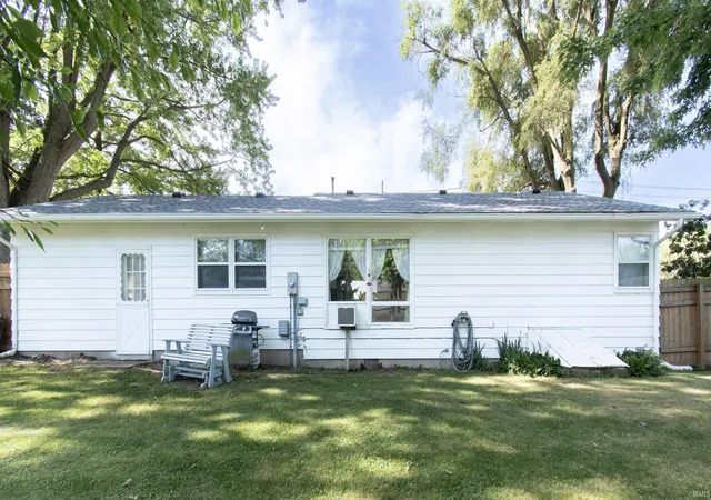 Photo 3 of Sale Pending at 1803 Dowling St, Kendallville, IN 46755 | MLS# 202626660 | Listing updated on 2026-07-08