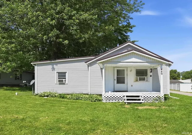 3rd image of 449 Olive St, Cromwell, IN 46732 | MLS# 202626669