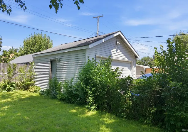 5th image of 449 Olive St, Cromwell, IN 46732 | MLS# 202626669