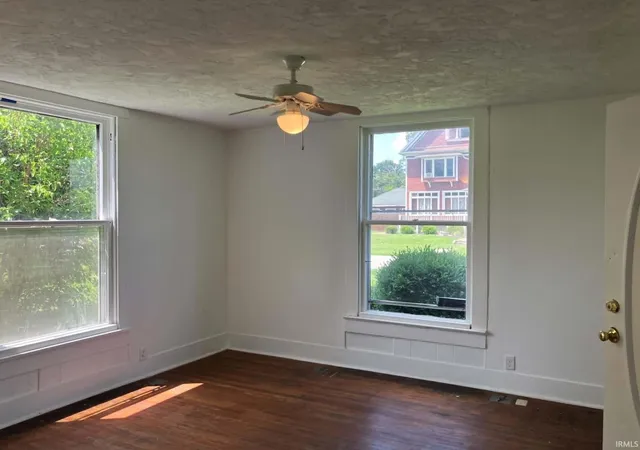 4th image of 407 E Washington St, Dunkirk, IN 47336 | MLS# 202626676