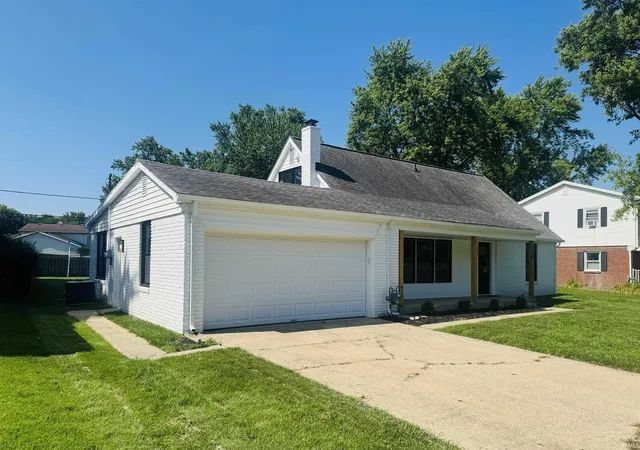 3rd image of 749 Cumberland Ave, West Lafayette, IN 47906 | MLS# 202626682