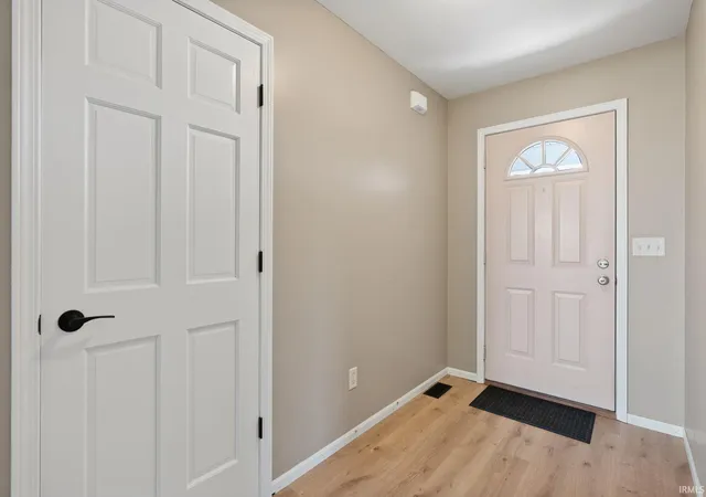 Photo 3 of Sale Pending at 11925 Dark Holw Ct, Fort Wayne, IN 46818 | MLS# 202626684 | Listing updated on 2026-07-30