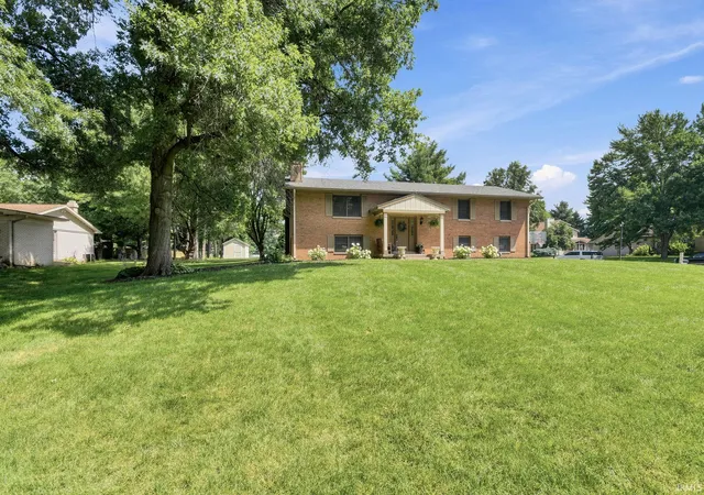 3rd image of 1059 S Southernview Dr, Lafayette, IN 47909 | MLS# 202626685