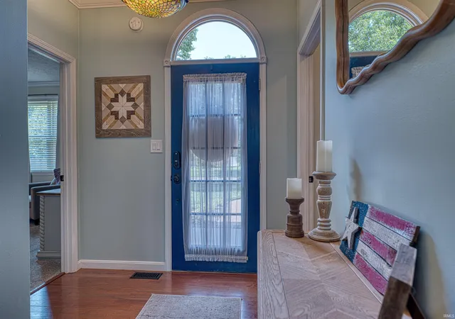 Photo 2 of Sale Pending at 3213 Roselawn Dr, Evansville, IN 47711 | MLS# 202626688 | Listing updated on 2026-07-06