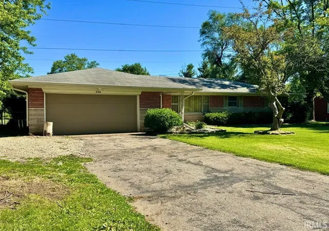 Photo 2 of Sale Pending at 234 E Cragmont Dr, Indianapolis, IN 46227 | MLS# 202626689 | Listing updated on 2026-09-15