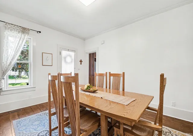 5th image of 302 S Main St, Middlebury, IN 46540 | MLS# 202626692