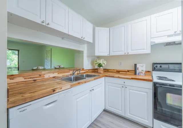 5th image of 563 E Graham Pl, Bloomington, IN 47401 | MLS# 202626695