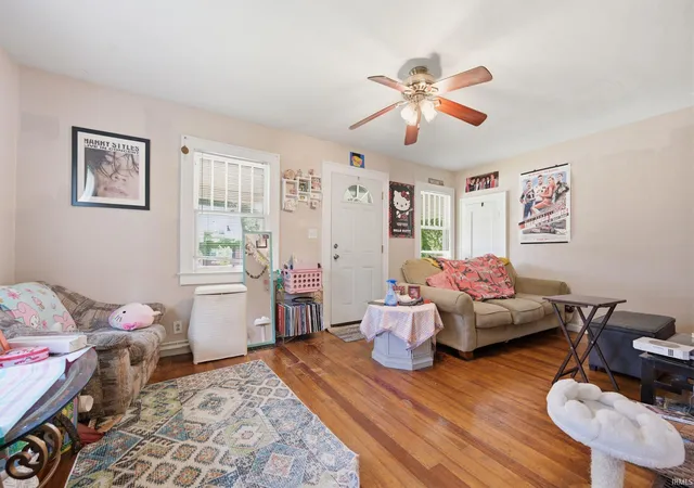 Photo 3 of Sale Pending at 310 S College Ave, Muncie, IN 47303 | MLS# 202626704 | Listing updated on 2026-07-10