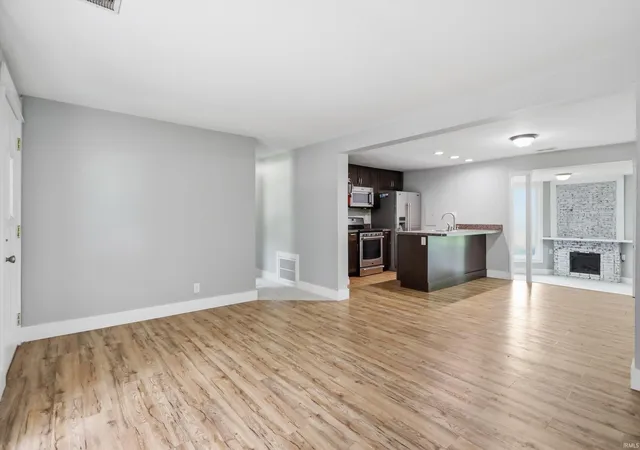 Photo 3 of Manufactured home for sale at 904 N Orris Dr, Bloomington, IN 47404 | MLS# 202626706 | Listing updated on 2026-09-03