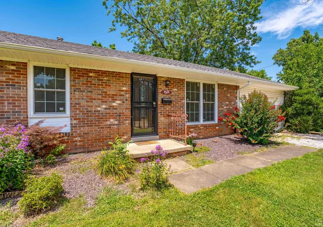 Photo 3 of Sale Pending at 4524 Greencove Ave, Evansville, IN 47714 | MLS# 202626715 | Listing updated on 2026-07-08