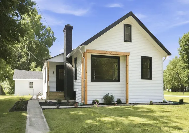 1st image of 3315 Middle St, Fort Wayne, IN 46802 | MLS# 202626716