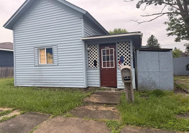 1st image of 516 E Grant St, Hartford City, IN 47348 | MLS# 202626720