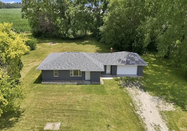 Homes for sale in North Manchester, IN | 12081 N St Rd 15 Hwy, North Manchester, IN 46962 | MLS# 202626728