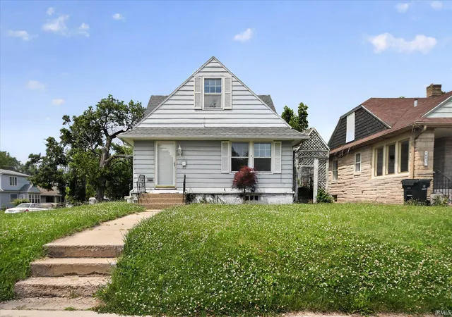 Photo 1 of Sale Pending at 601 E Irvington Ave, South Bend, IN 46614 | MLS# 202626742 | Listing updated on 2026-07-22