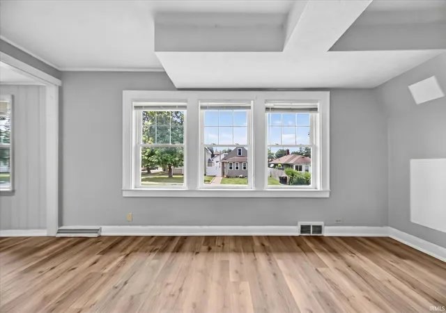 Photo 3 of Sale Pending at 601 E Irvington Ave, South Bend, IN 46614 | MLS# 202626742 | Listing updated on 2026-07-22