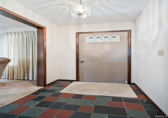 Photo 4 of Sale Pending at 2215 Olds Ct, Kokomo, IN 46902 | MLS# 202626762 | Listing updated on 2026-07-12
