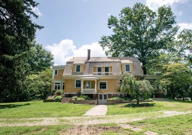 5th image of 1716 Old Wheatland Rd, Vincennes, IN 47591 | MLS# 202626765
