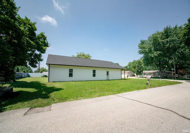 4th image of 201 Roland, Vincennes, IN 47591 | MLS# 202626769