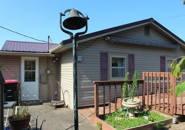 Photo 3 of Manufactured home for sale at 915 North St, Attica, IN 47918 | MLS# 202626773 | Listing updated on 2026-10-02