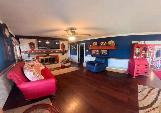 Photo 4 of Manufactured home for sale at 915 North St, Attica, IN 47918 | MLS# 202626773 | Listing updated on 2026-10-02