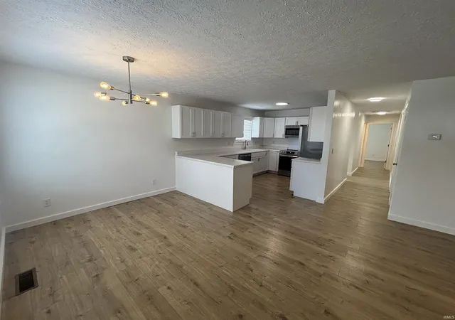 4th image of 1325 Church St, Vincennes, IN 47591 | MLS# 202626774