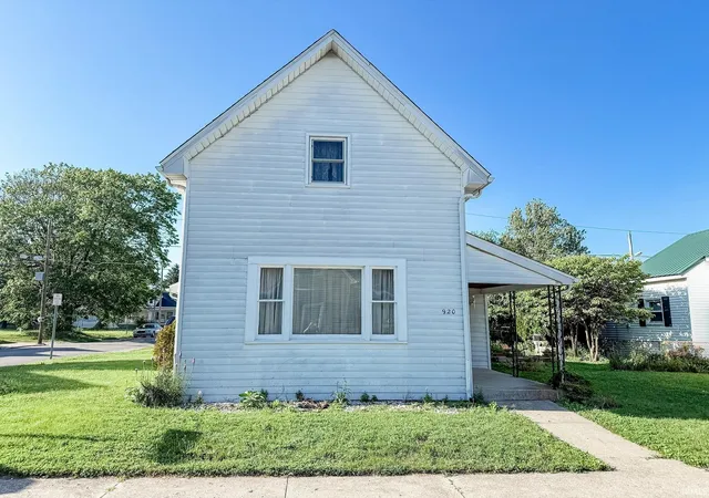 Photo 1 of Sale Pending at 920 W Jackson St, Kokomo, IN 46901 | MLS# 202626777 | Listing updated on 2026-08-20