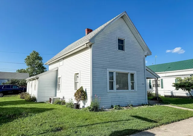 Photo 2 of Sale Pending at 920 W Jackson St, Kokomo, IN 46901 | MLS# 202626777 | Listing updated on 2026-08-20