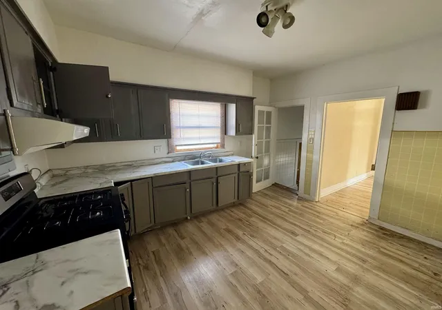 Photo 3 of Manufactured home for sale at 721 Bayard Park Dr, Evansville, IN 47713 | MLS# 202626781 | Listing updated on 2026-07-08
