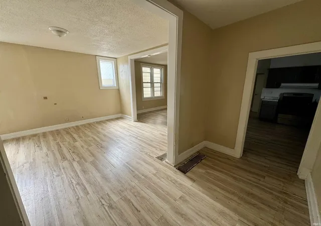 Photo 3 of Manufactured home for sale at 721 Bayard Park Dr, Evansville, IN 47713 | MLS# 202626781 | Listing updated on 2026-07-08